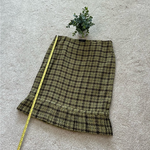 Women’s - Two Piece - Suit - Picture 6 of 15